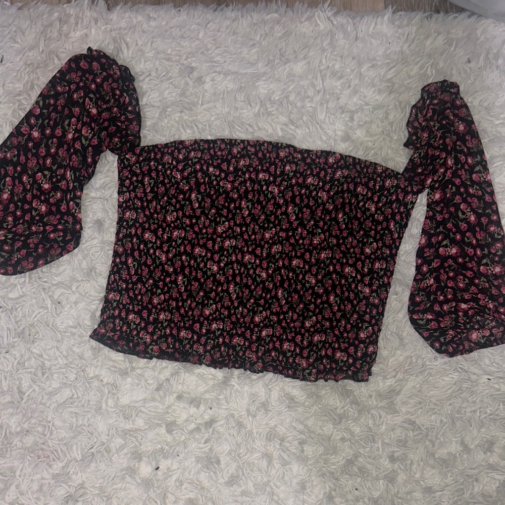 Wild Fable Women's Black and Pink Blouse